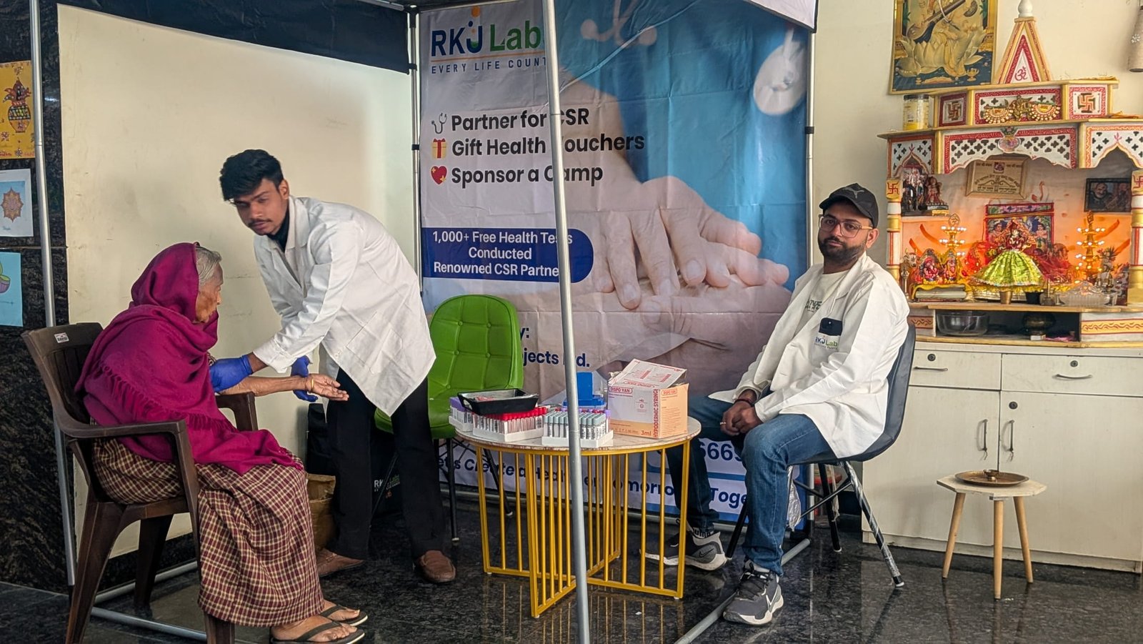 24/7 medical care for elderly residents in Noida